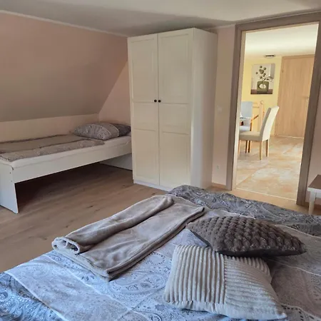 招待所 Zu-haus Peterdorf