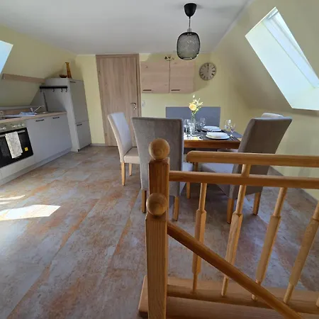 Guest house Zu-haus 3*