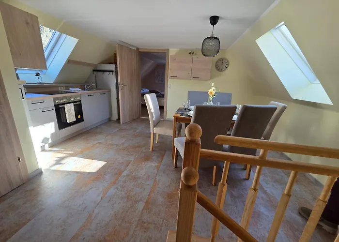 Zu-haus 招待所 Peterdorf